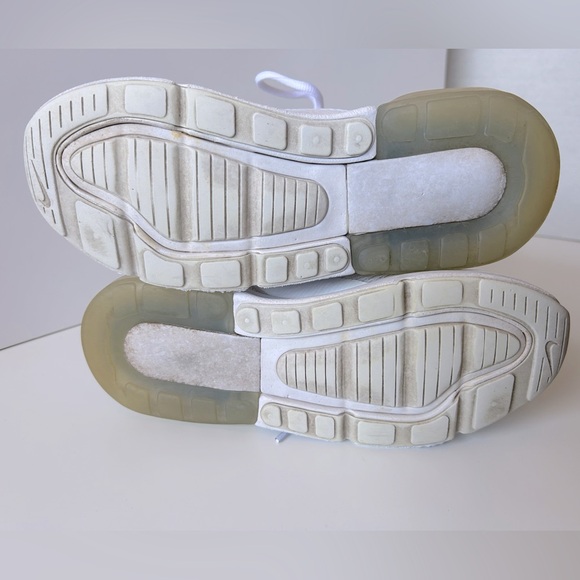 Nike Air Max 270 - White - Sz 3 - Picture 13 of 14